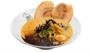 Black garlic oil tonkotsu