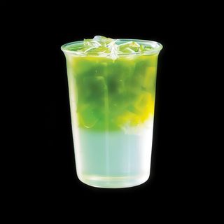 Coconut water thai green tea