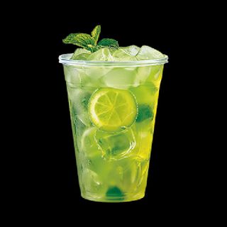 Fresh lemon thai green tea