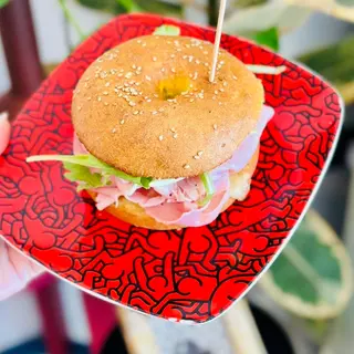 Bagel Tremosine
