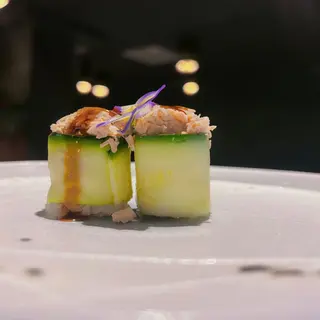 141 Gunkan Emerald