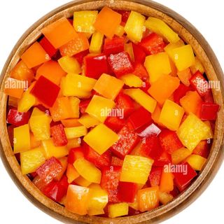 Peperoni tagliati a cubetti