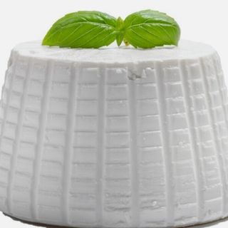 Ricotta caseificio del prete di albanella