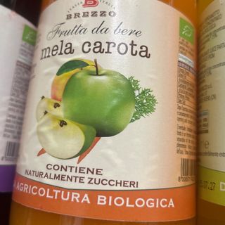 Succo di frutta al gusto mela carota ditta brezzo