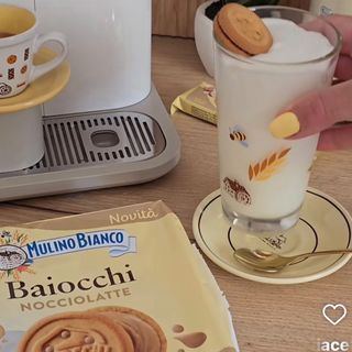 LATTE E BAIOCCHI