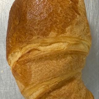 Cornetto con nocciola e cioccolato bianco