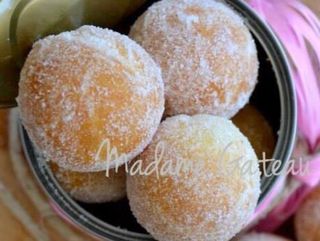 BON BON FRITTI CON CREMA