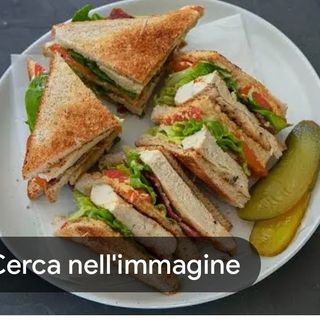 Menu completo Club sandwich + porzione di patatine + coca cola