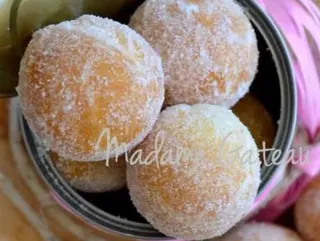 BON BON FRITTI CON CREMA LOTUS