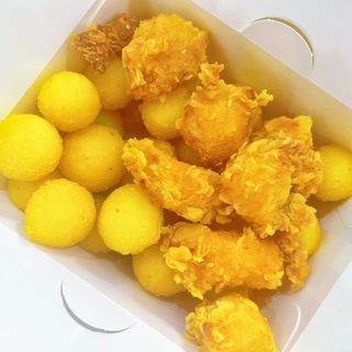Pop chicken & potato balls土豆球炸鸡