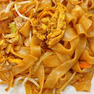 Spaghetti di riso con pollo
