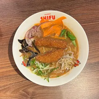 Miso pinnatsu ramen