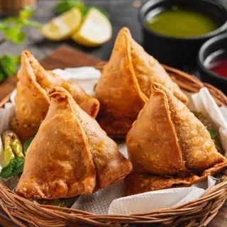 Veg Samosa (2PC)