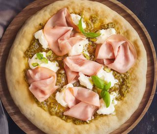 Mortadella pistacchi mozzarella e burrata senza pomodoro