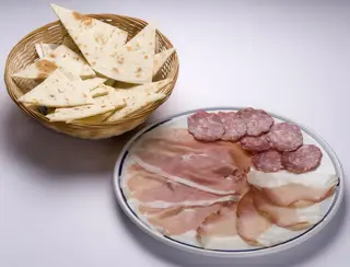 Affettato misto con piadina