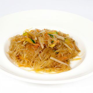 Spaghetti di soia con pollo