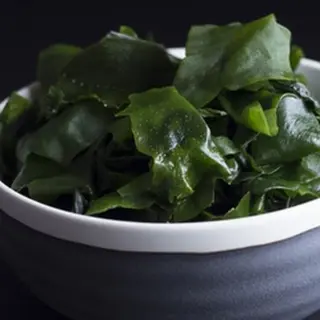 31 Wakame salad
