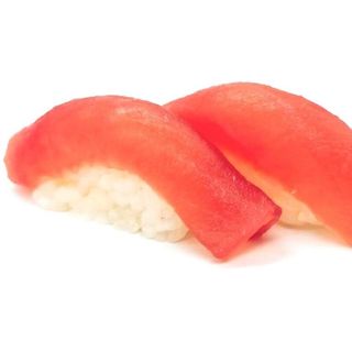 84 Nigiri tonno 2pz