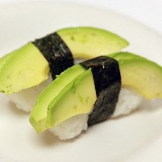 87 Nigiri avocado 2pz