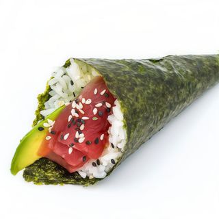 64T. Temaki maguro avocado