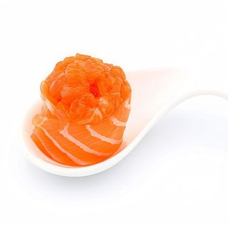 33. Gunkan salmon out