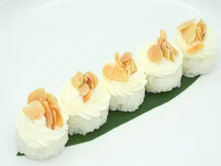 543A. Gunkan Almond Yuki