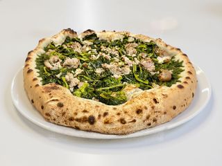 Pizza salsiccia e friarielli