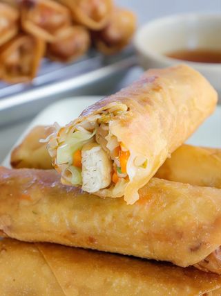 Lumpia pritong gulay 2 pezzi