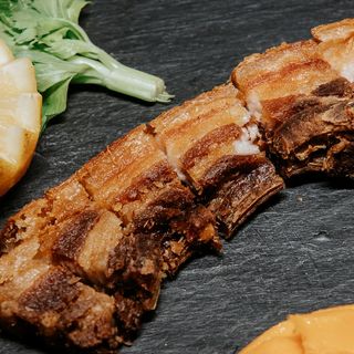 Lechon kawali