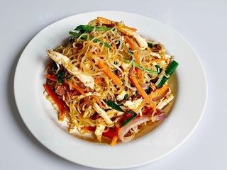 209 - SPAGHETTI DI RISO CON POLLO PICCANTE