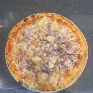 Pizza tonno e cipolla
