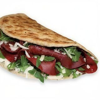 Stracchino, bresaola, rucola, grana a scaglie