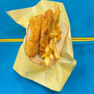 Cuzzetiello con cotoletta e patatine