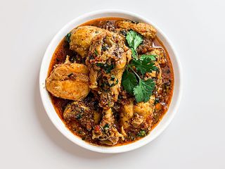 CHICKEN CURRY