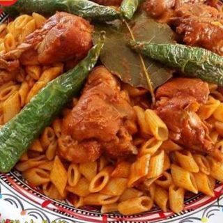 مقرونة بالدجاج pasta con pollo piaccanti 