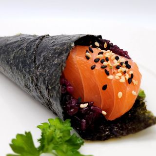 TEMAKI BLACK SAKE