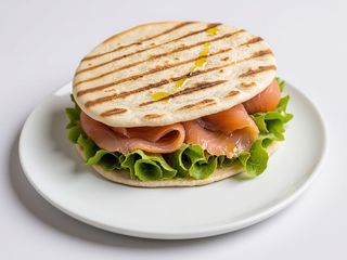  Piadina,Salmone, insalata