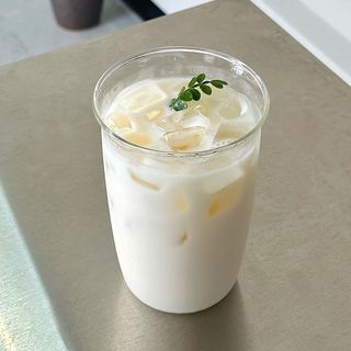 茉香奶绿 Tè al gelsomino & latte