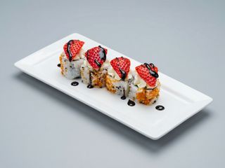 106. Gunkan fragola 2 pezzi