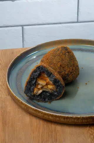 Arancina nero di seppia