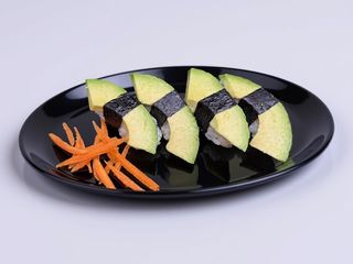 N6. Nigiri avocado