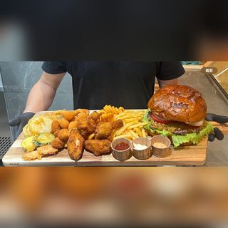5.BACON BURGER XXL