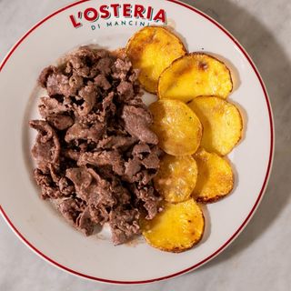 Straccetti con patate arrosto