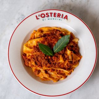 Fettuccine con ragù alla Vaccinara