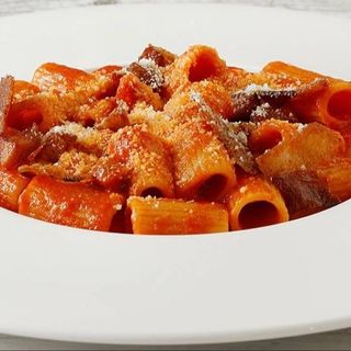 Mezze maniche all'Amatriciana