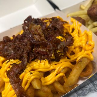 PATATE BACON E CHEDDAR