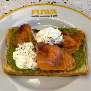 toast salmone affumicato 