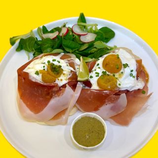 Soufflé Crudo di Parma + Caffè o Bevanda a Scelta