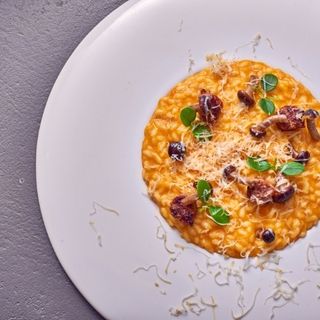 Risotto acquarello  con crema di zucca e rosmarino