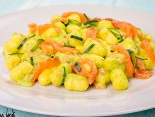 Gnocchi con Finocchio e Salmone e zest di lime